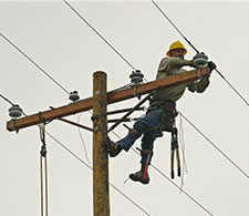 Danger Jobs: Power Line Helicopter Maintenance